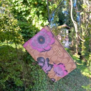 COACH Large Phone Wallet Wristlet in Signature Canvas w Kaffe Fassett Print NWOT
